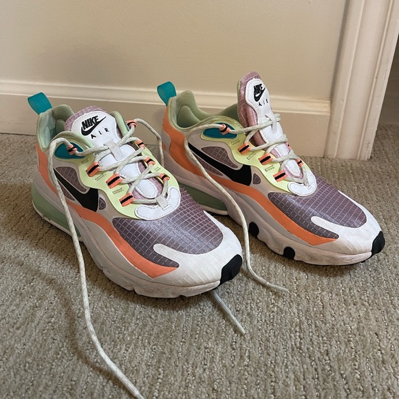 Nike Air Max 270 - Picture 1 of 7